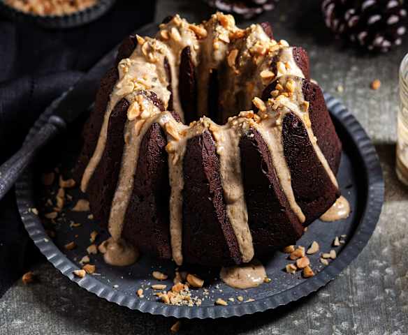 Bundt cake de chocolate y mantequilla de cacahuete