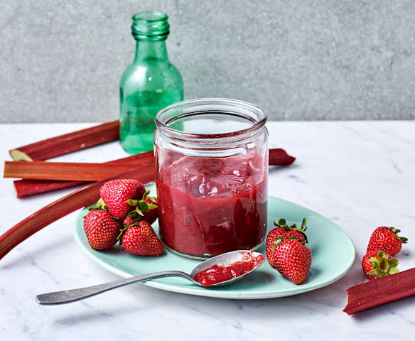Rhubarb and vanilla strawberry jam