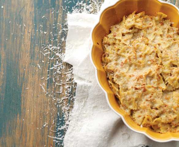 Farfalle com bacon e cogumelos Farfalle com bacon e cogumelos