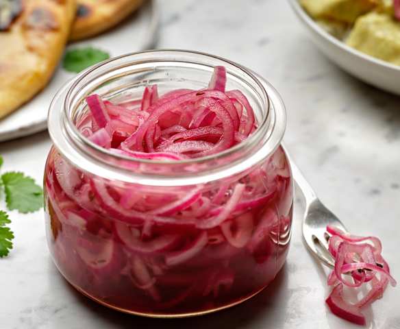 Pickled red onions Pickled red onions