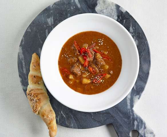 Zupa gulaszowa