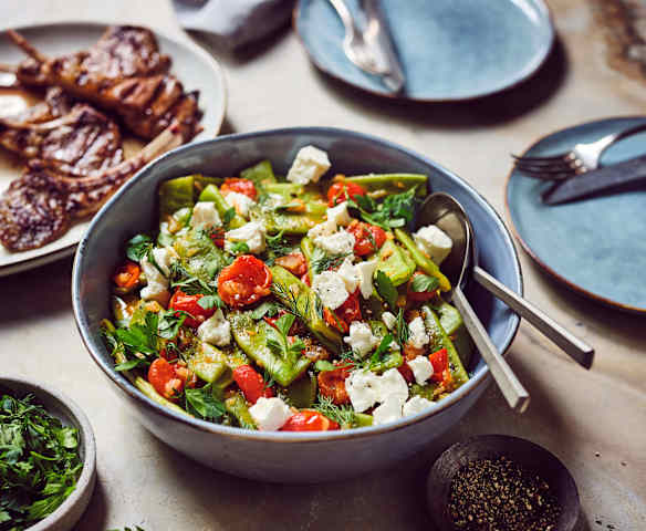 Bohnensalat mit Lammkoteletts