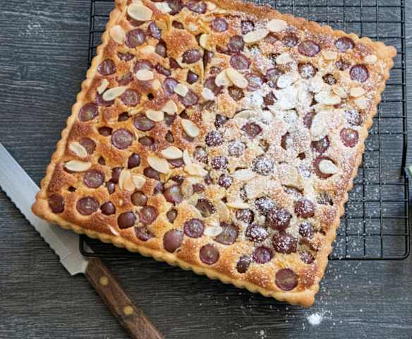 Grape bakewell tart