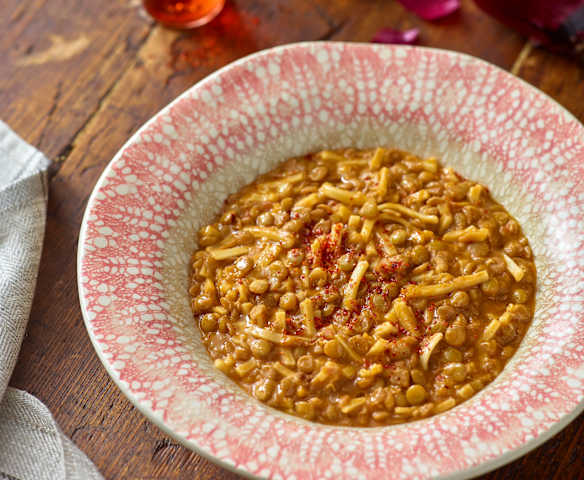 Erişteli Yeşil Mercimek