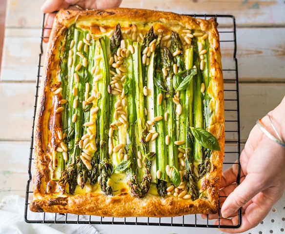 Tarte aux asperges, ricotta et basilic Tarte aux asperges, ricotta et basilic