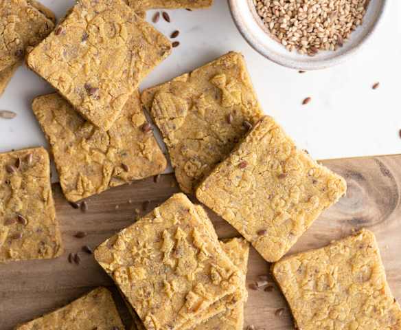 Crackers al formaggio vegan Crackers al formaggio vegan