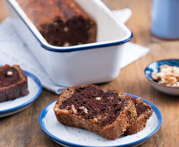 Ciasto bananowo-kakaowe z orzechami