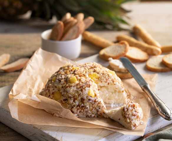 杏仁菠萝鲜奶酪