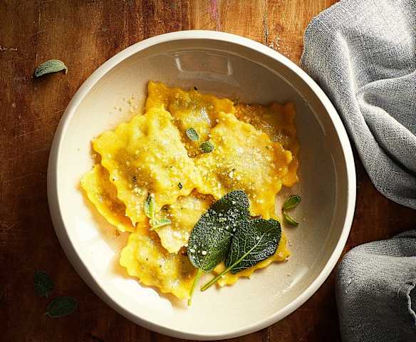 Mantar ve Adaçaylı Ravioli