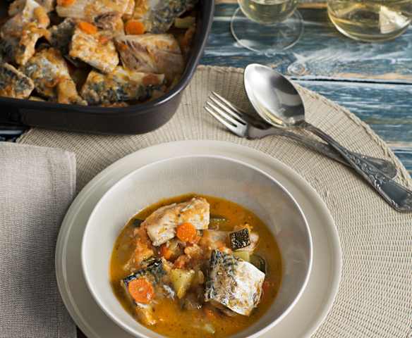 Guiso de verduras con caballa