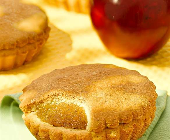 Crostatine di riso con cuore di mela