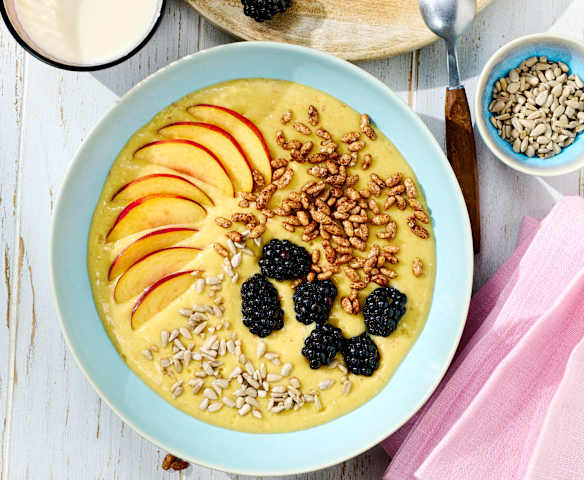 Ananas-Pfirsich-Bowl