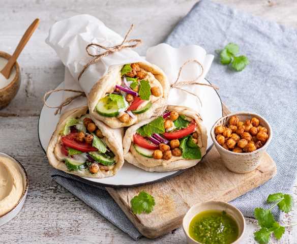 Madbrød med hummus og grøntsager (1800 kcal)