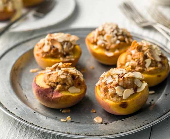 Amaretti Stuffed Peaches with Saffron Zabaglione - Pesche ripiene con Amaretti e zabaione allo zafferano