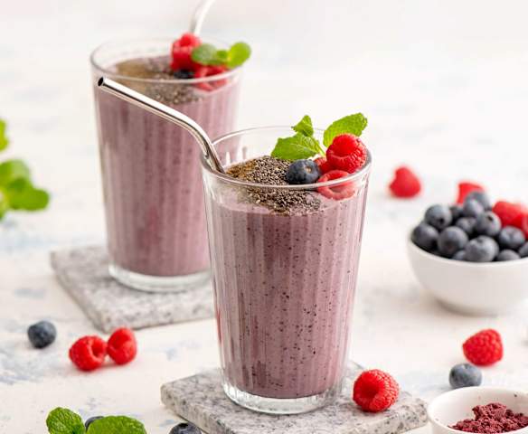 Smoothie z jagodami acai