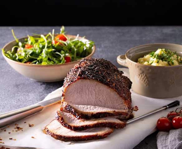 Longe de porc, purée de pommes de terre et salade