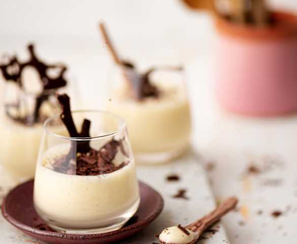 White Chocolate Mousse with Aquafaba