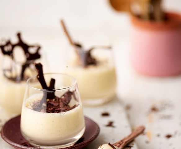 Mousse au chocolat blanc à l'aquafaba