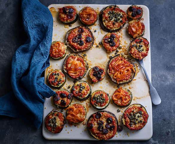 Piza com base de beringela e curgete low carb