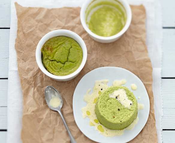 Flans aux petits pois et au chèvre frais