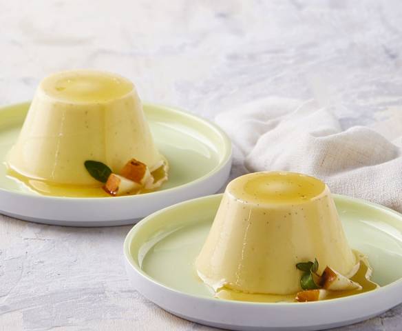 Budino alle pere con salsa al caramello