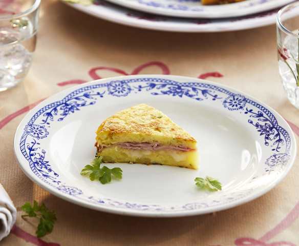 Focaccia di patate in padella Focaccia di patate in padella