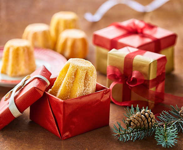 Piccoli pandori con gocce di frutta