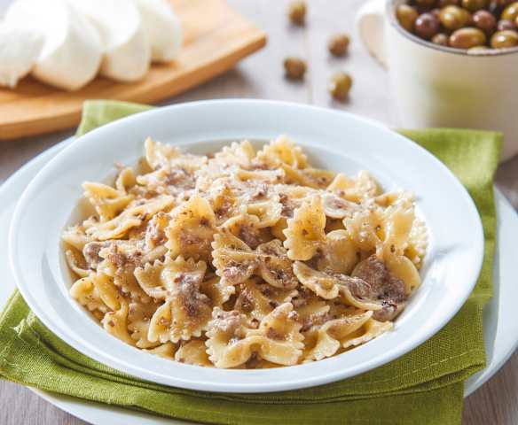Olive and Mozzarella Farfalle