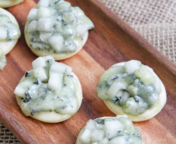 Snacks de pera com gorgonzola