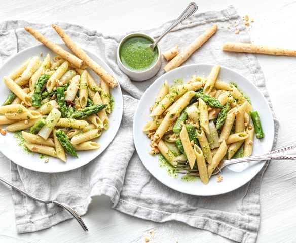 Pâtes aux asperges et pesto