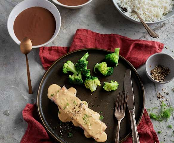 Saumon sauce à l'aneth, brocoli et riz basmati - Crème au chocolat