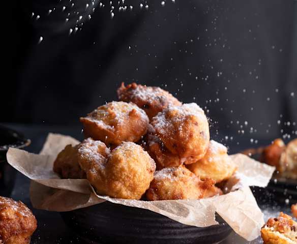 Oliebollen (frittelle olandesi)