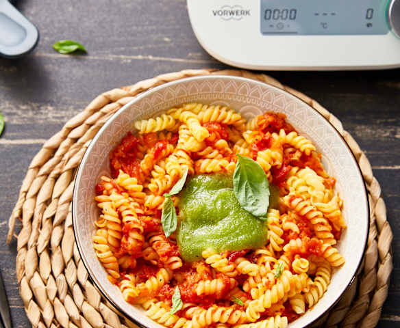 Pâtes à la sauce provençale et au pistou