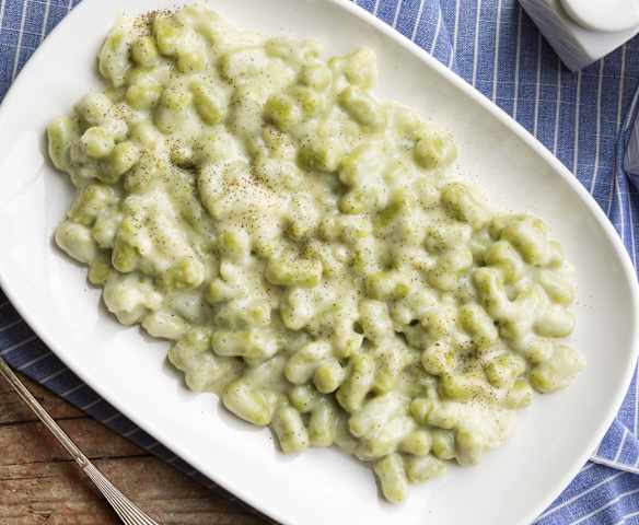 Gnocchi al cavolo nero e erbette con crema al taleggio