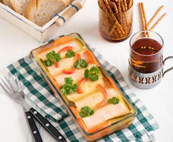 Roladki z szynki w galarecie z krojonymi warzywami (TM5)