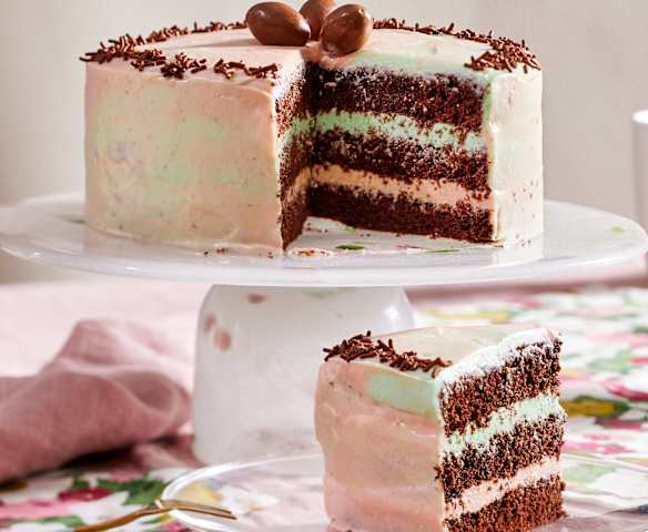 Schoko-Waldmeister-Himbeer-Torte