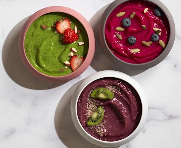 Green Smoothie Bowls (Matthew Kenney) Green Smoothie Bowls (Matthew Kenney)