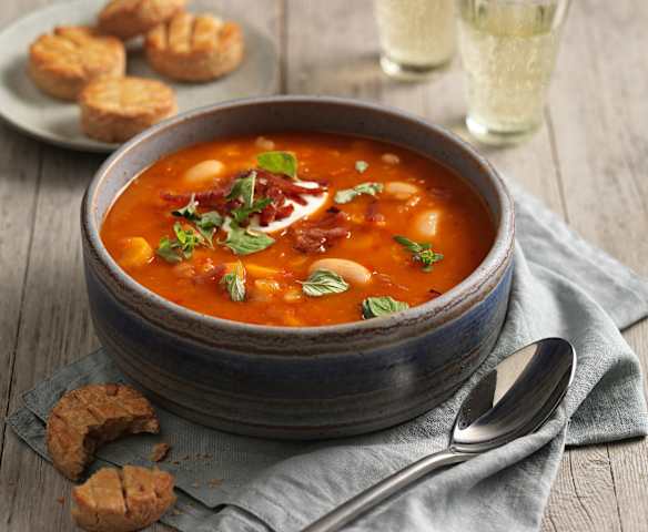 Pannonische Bohnensuppe