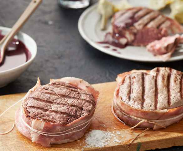 Solomillo de ternera en salsa de vino tinto