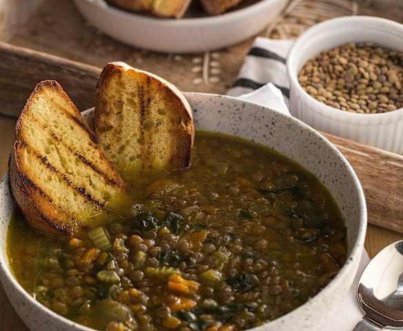 Zuppa di lenticchie e spinaci