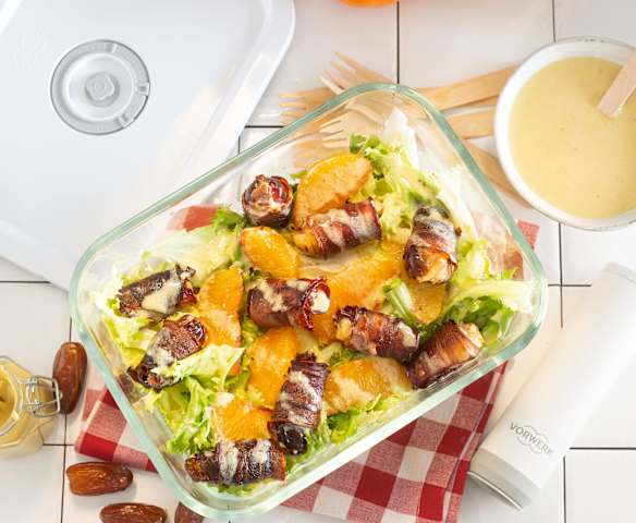 Insalata di indivia con datteri e arance Insalata di indivia con datteri e arance