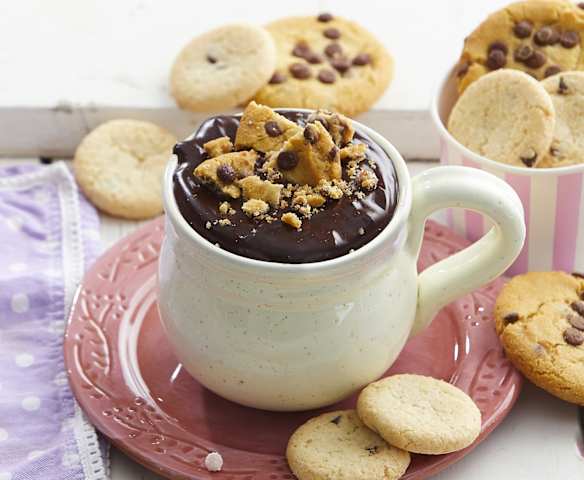 Cioccolata al latte e cookies Cioccolata al latte e cookies