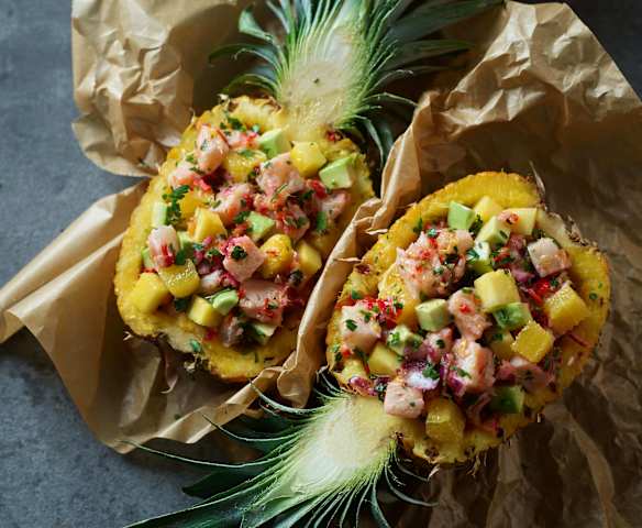 Ceviche no ananás