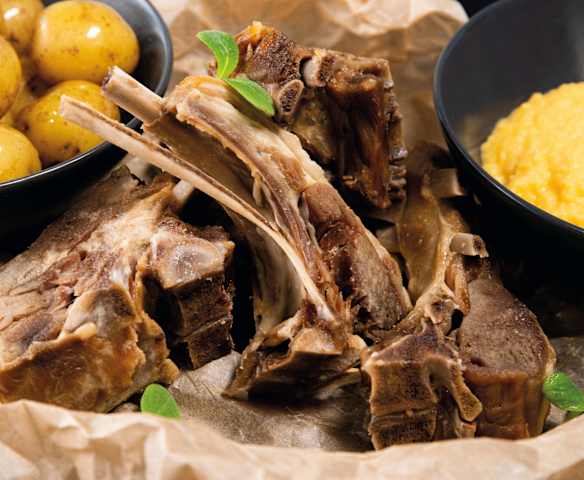 Pinnekjøtt med kålrabistappe