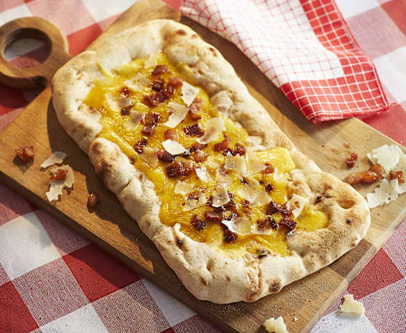 Pinsa romana alla carbonara