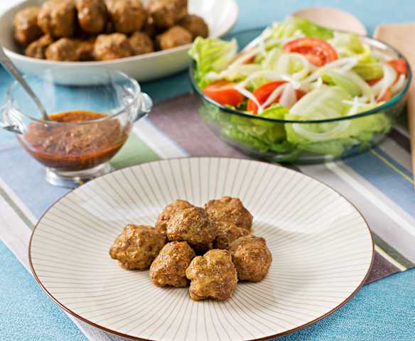 Kotlety z jagnięciny z chimichurri i sałatką