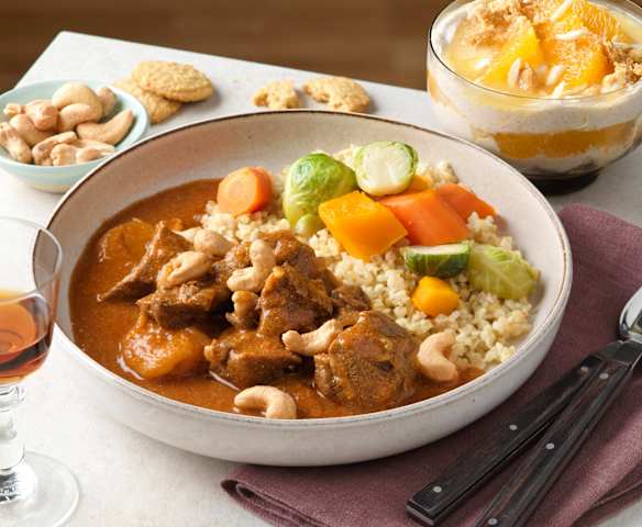 Menü: Lammragout mit Gemüse und Bulgur; Orangendessert​