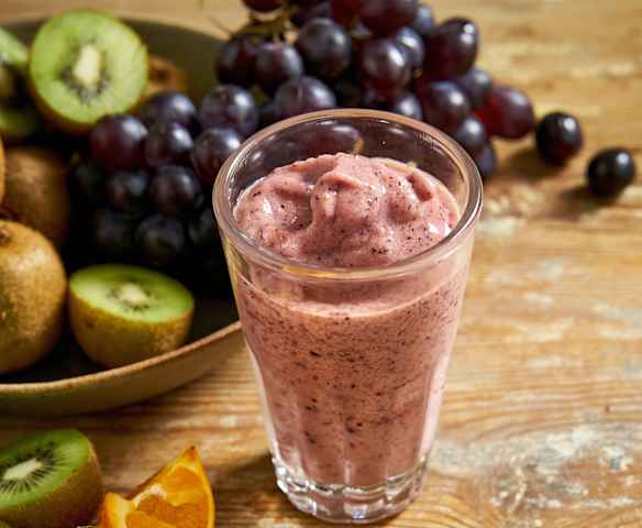 Granizado de kiwi, banana e uva