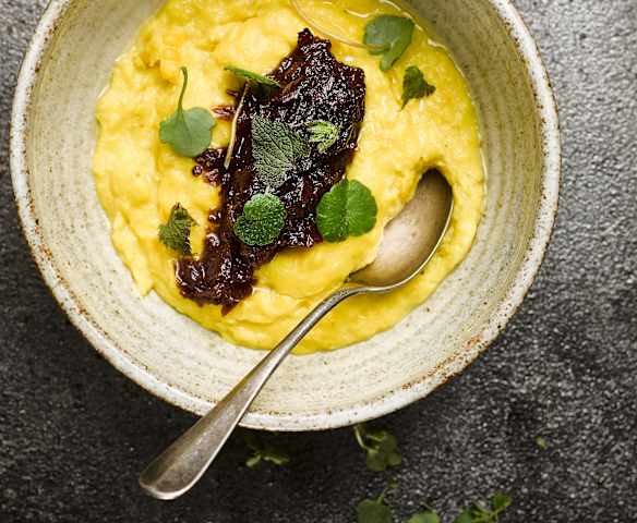 Kukuřičná kaše a cibulová marmeláda