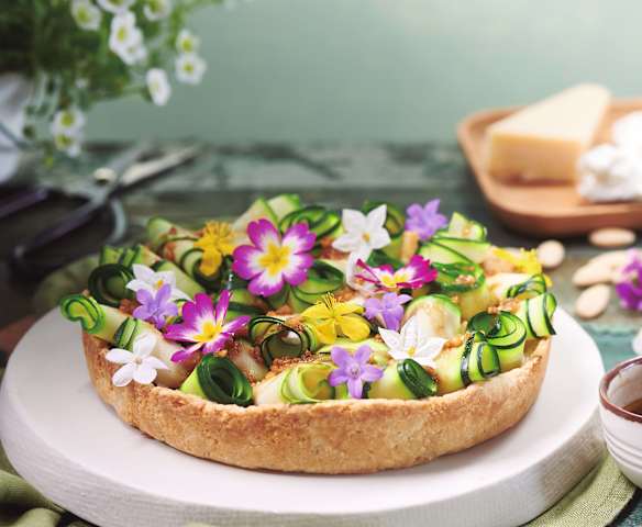 Tarta primavera de quesos y calabacín